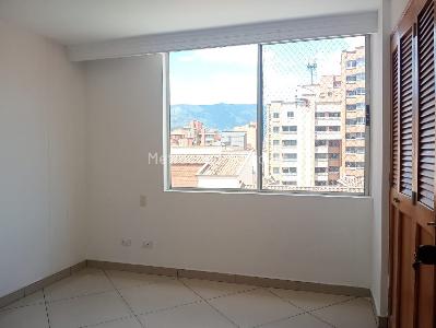 Apartamento de 3 alcobas en arriendo en Laureles, Medellín, 120 m² · foto 10 de 15