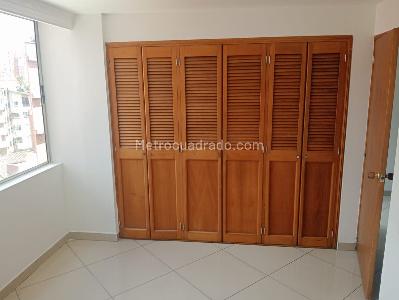 Apartamento de 3 alcobas en arriendo en Laureles, Medellín, 120 m² · foto 7 de 15