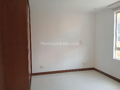 Apartamento de 2 alcobas en venta en Laureles, Medellín, 70 m² · foto 10 de 18