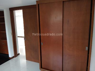 Apartamento de 2 alcobas en venta en Laureles, Medellín, 70 m² · foto 14 de 18