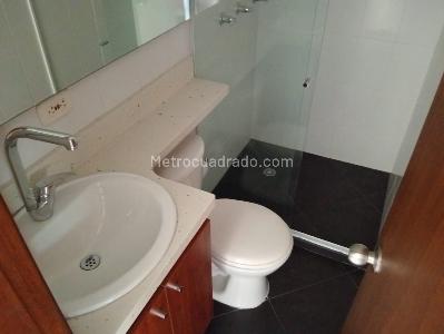 Apartamento de 2 alcobas en venta en Laureles, Medellín, 70 m² · foto 15 de 18