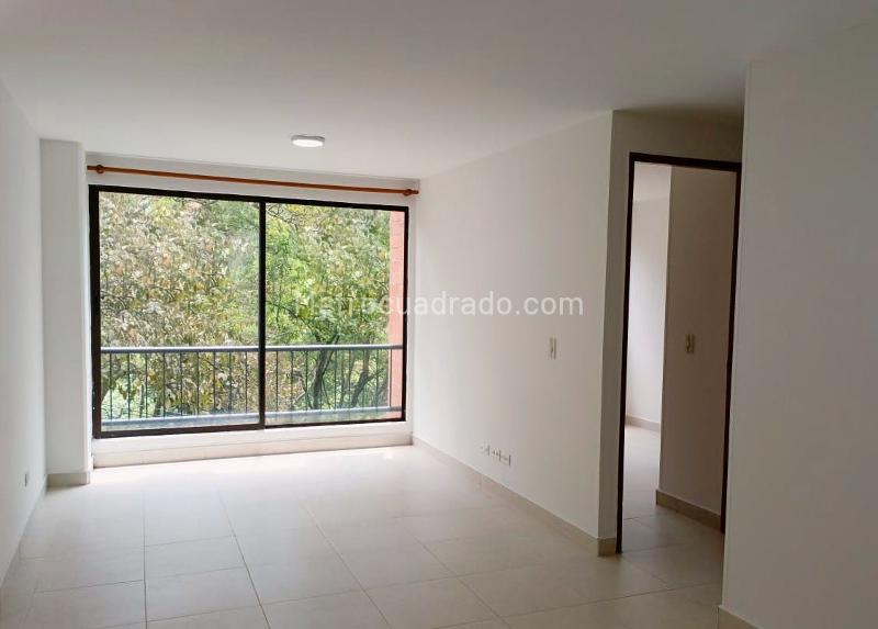 Apartamento de 2 Alcobas en Belén con Balcón y Parqueadero - 3