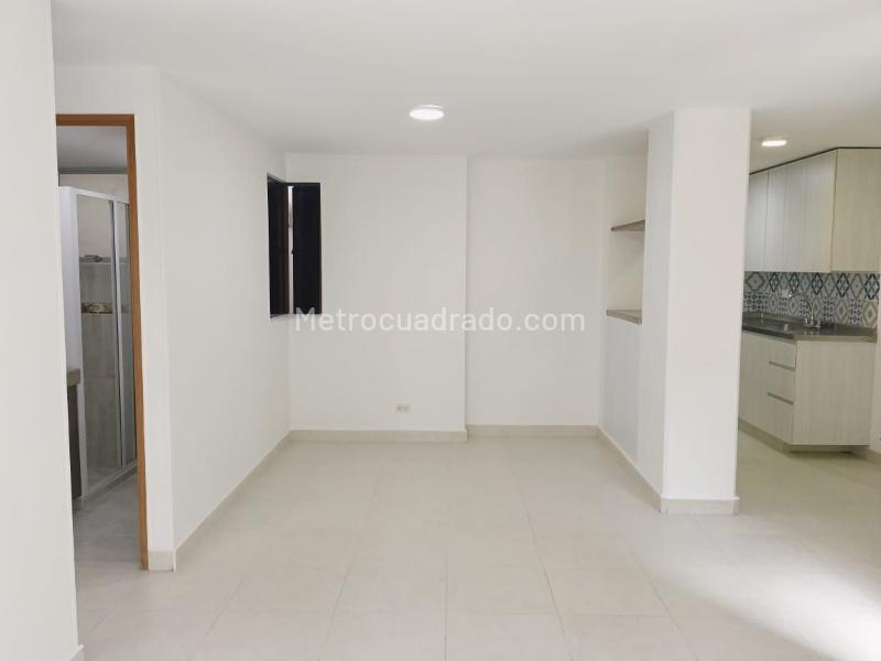 Apartamento de 2 Alcobas en Belén con Balcón y Parqueadero - 4