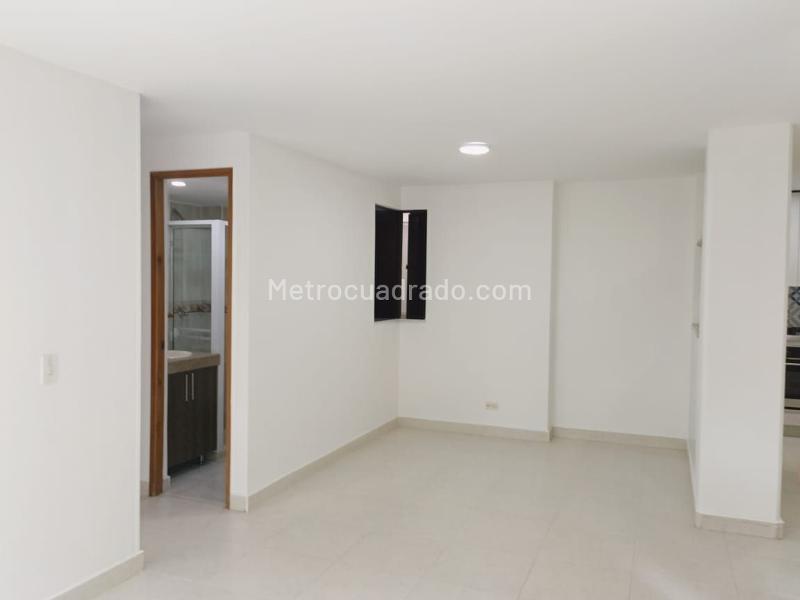 Apartamento de 2 Alcobas en Belén con Balcón y Parqueadero - 5