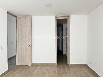 Apartamento de 3 alcobas en venta en Laureles, Medellín, 100 m² · foto 13 de 20