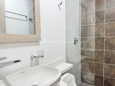 Apartamento de 3 alcobas en venta en Laureles, Medellín, 100 m² · foto 18 de 20