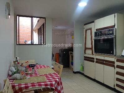 Apartamento en venta en Laureles, Medellín · foto 6 de 19