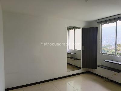 Apartamento de 3 alcobas en venta en Belen, Medellín, 63 m² · foto 12 de 19