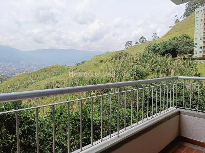 Apartamento de 3 alcobas en venta en Belen, Medellín, 63 m² · foto 18 de 19