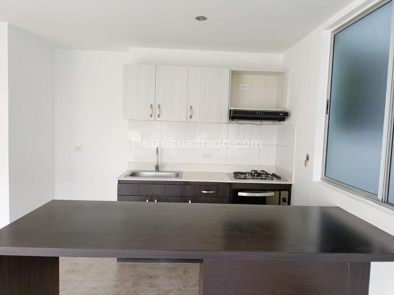 Apartamento en Arriendo en Itagüí con Balcón y Parqueadero - 5