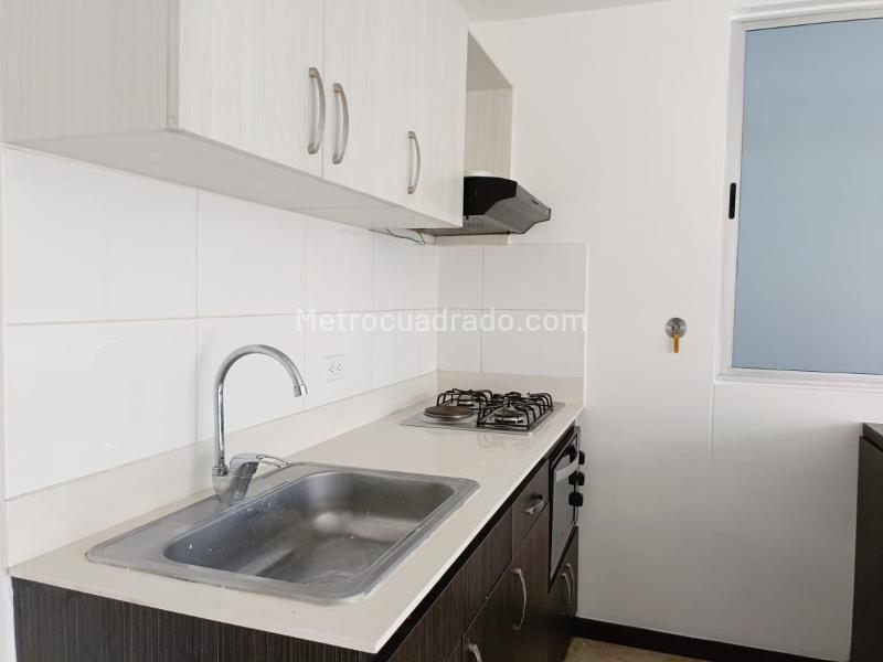 Apartamento en Arriendo en Itagüí con Balcón y Parqueadero - 6