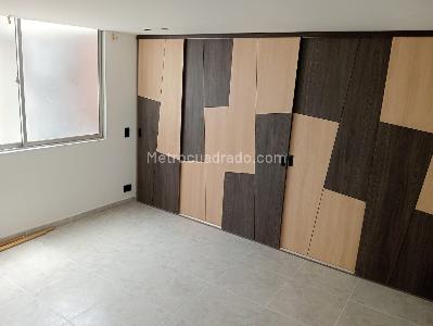 Apartamento de 3 alcobas en arriendo en Laureles, Medellín, 140 m² · foto 10 de 14
