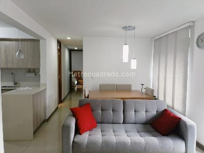 Apartamento en arriendo en Belen, Medellín · foto 2 de 16