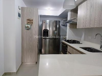 Apartamento en arriendo en Belen, Medellín · foto 4 de 16