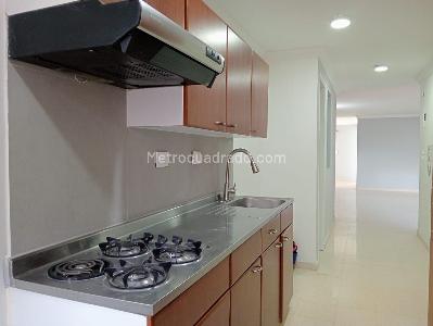 Apartamento en arriendo en Laureles, Medellín · foto 6 de 18