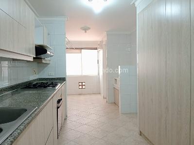 Apartamento en venta en Laureles, Medellín · foto 7 de 19