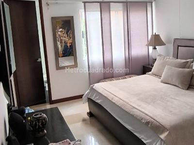 Apartamento de 3 alcobas en venta en Laureles, Medellín, 134 m² · foto 5 de 14