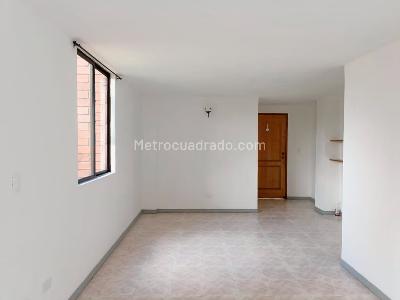 Apartamento de 3 alcobas en arriendo en Belen, Medellín, 100 m² · foto 4 de 15