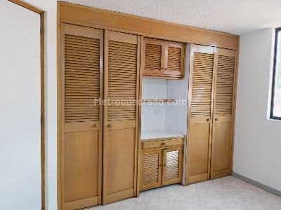 Apartamento de 3 alcobas en arriendo en Belen, Medellín, 100 m² · foto 8 de 15