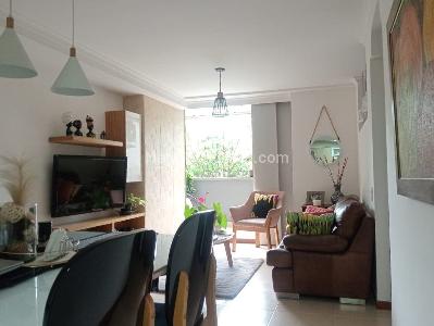 Apartamento en venta en Laureles, Medellín · foto 3 de 20