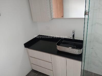 Apartamento de 1 alcoba en venta en Laureles, Medellín, 51 m² · foto 14 de 16