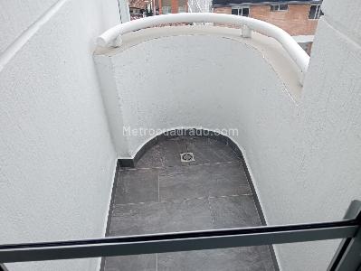 Apartamento de 1 alcoba en venta en Laureles, Medellín, 51 m² · foto 15 de 16