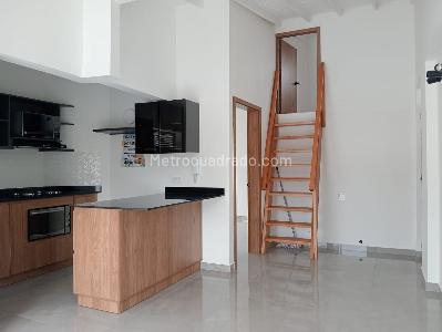 Apartamento de 1 alcoba en venta en Laureles, Medellín, 51 m² · foto 3 de 16