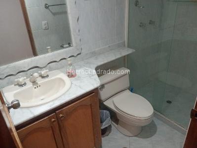 Apartamento de 3 alcobas en venta en Laureles, Medellín, 167 m² · foto 15 de 19
