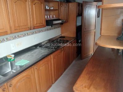 Apartamento de 3 alcobas en venta en Laureles, Medellín, 167 m² · foto 4 de 19