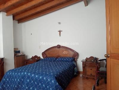 Apartamento de 3 alcobas en venta en Laureles, Medellín, 167 m² · foto 7 de 19