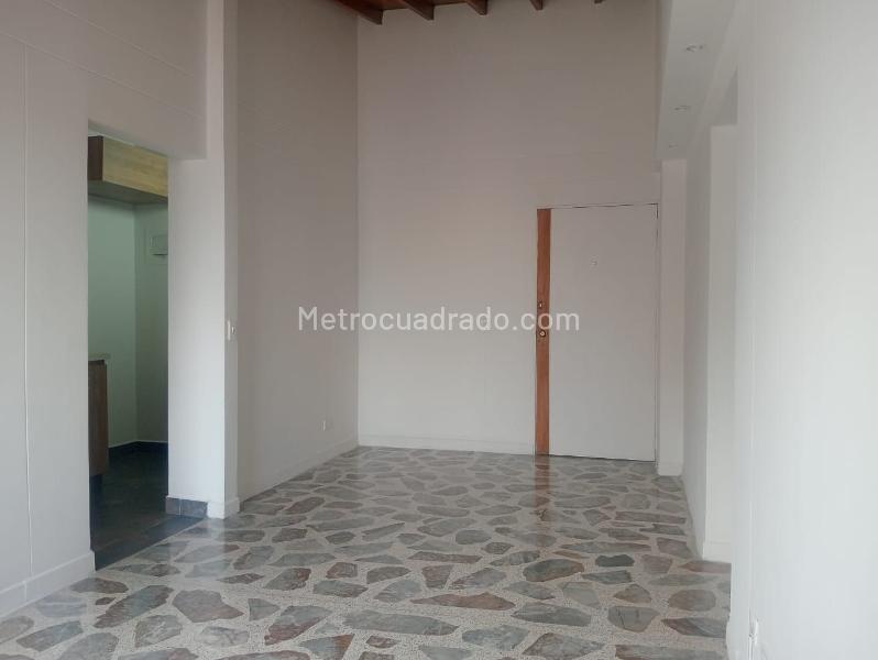 2BR Exterior Apartment for Rent in Laureles - 2