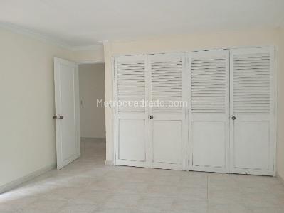 Apartamento de 4 alcobas en venta en Laureles, Medellín, 213 m² · foto 14 de 20