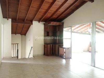 Apartamento de 4 alcobas en venta en Laureles, Medellín, 213 m² · foto 3 de 20