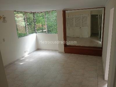 Apartamento de 4 alcobas en venta en Laureles, Medellín, 213 m² · foto 8 de 20