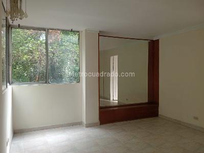 Apartamento de 4 alcobas en venta en Laureles, Medellín, 213 m² · foto 9 de 20