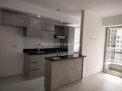 Apartamento en arriendo en Belen, Medellín · foto 3 de 10