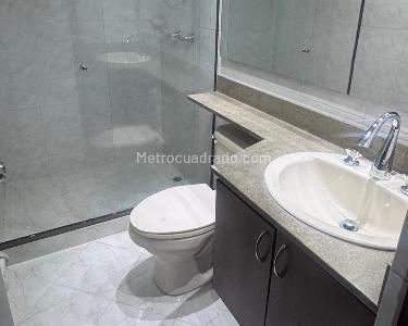 Apartamento en arriendo en Laureles, Medellín · foto 10 de 11