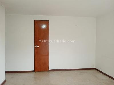Apartamento en venta en Laureles, Medellín · foto 11 de 19