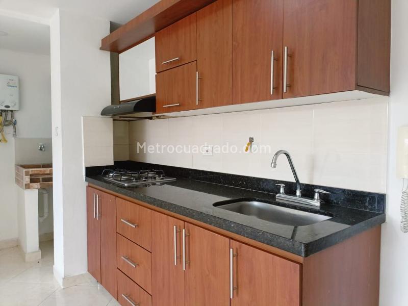 Apartamento Independiente de 3 Alcobas en Belén con Balcón y Parqueadero - 7