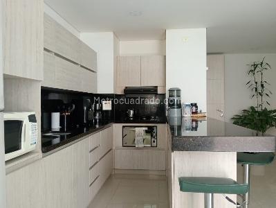 Apartamento de 3 alcobas en venta en Laureles, Medellín, 94 m² · foto 4 de 17