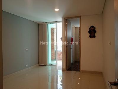 Apartamento de 3 alcobas en venta en Laureles, Medellín, 94 m² · foto 7 de 17