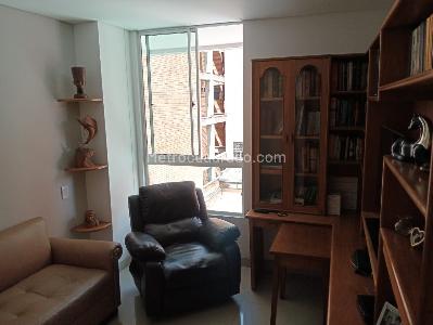 Apartamento de 3 alcobas en venta en Laureles, Medellín, 94 m² · foto 12 de 17