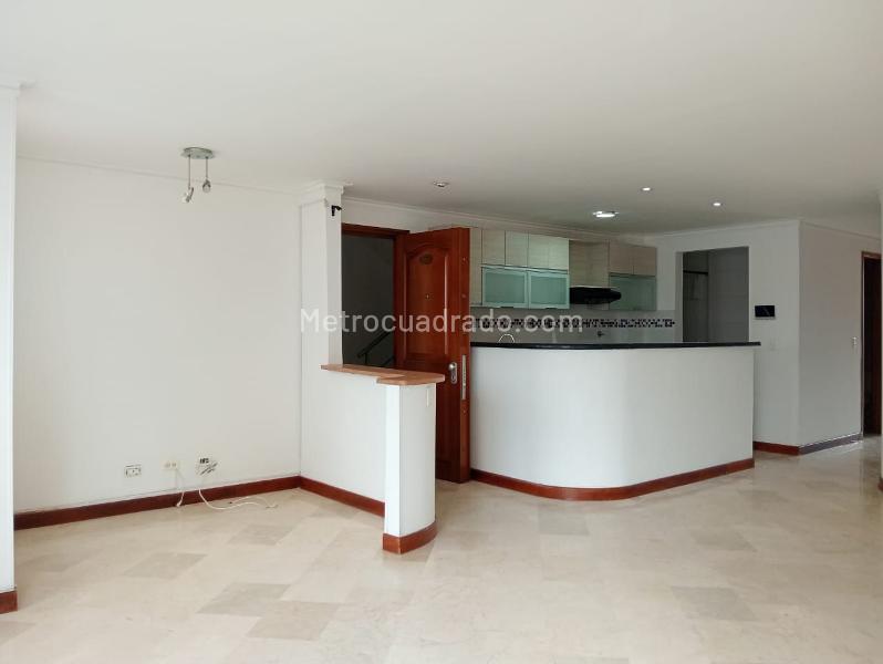 2BR Apartment in LAURELES (84 m²) - 3