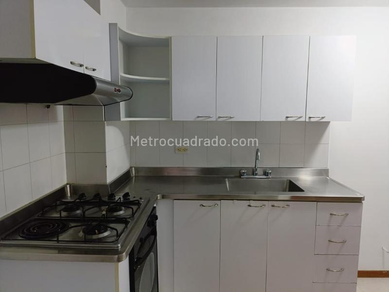 3BR Apartment for Rent in Belún with Elevator & Pool - 5
