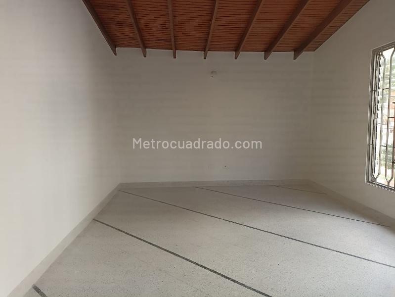 Casa Amplia de 4 Alcobas en Belén - 8