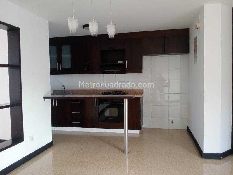 Modern 3BR Apartment in Laureles - 4
