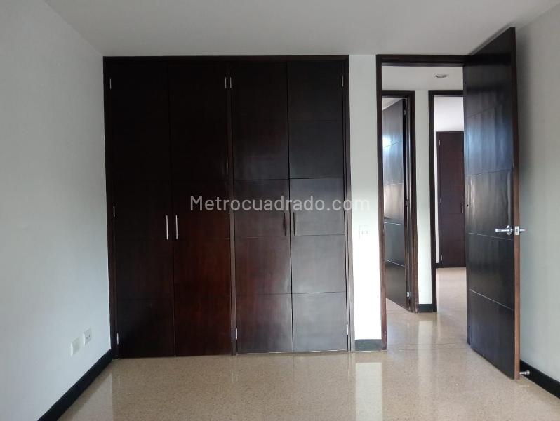Modern 3BR Apartment in Laureles - 8