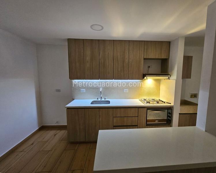 Apartamento de 3 Alcobas con Piscina y Gimnasio en Belén - 3