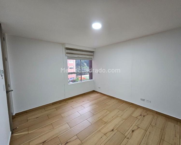 Apartamento de 3 Alcobas con Piscina y Gimnasio en Belén - 9