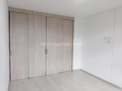 Apartamento en arriendo en Belen, Medellín · foto 10 de 12